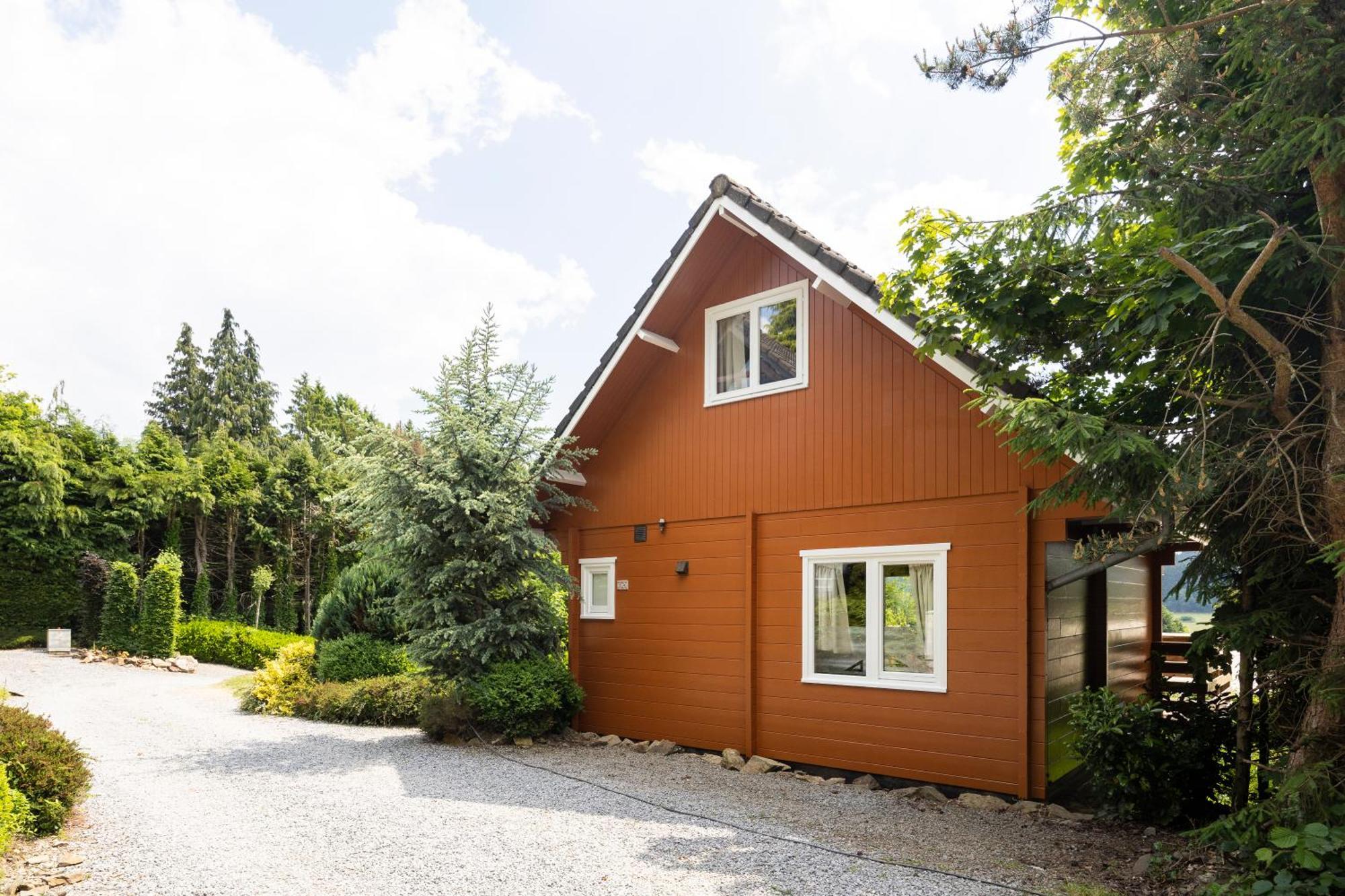 Hotel Ardenparks Petite Suisse Dochamps Exterior foto